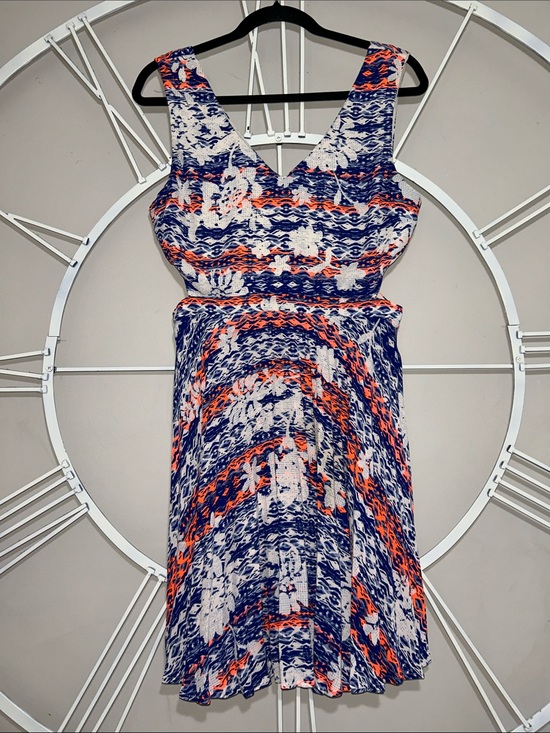 Charlotte Russe Dresses & Skirts - Charlotte Russe Sleeveless Midi Dress